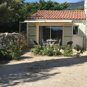 https://la-cle-du-ventoux-a-bedoin.fr-provencehotel.com